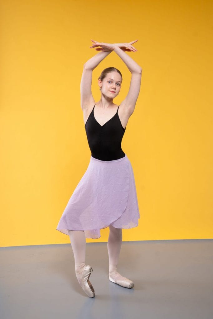 Super Bravo Marley Dance Floor Pre-Cut dance moves