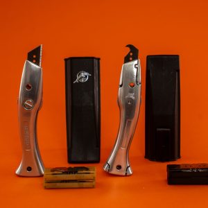 delphin knife kit showcase